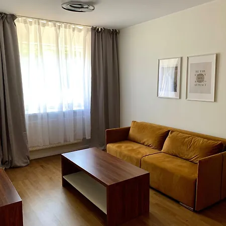 Maleva Three - No Contact Check-in Apartment *